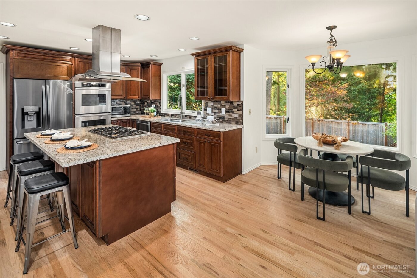 16707 NE 124th Street , Redmond, WA 98052