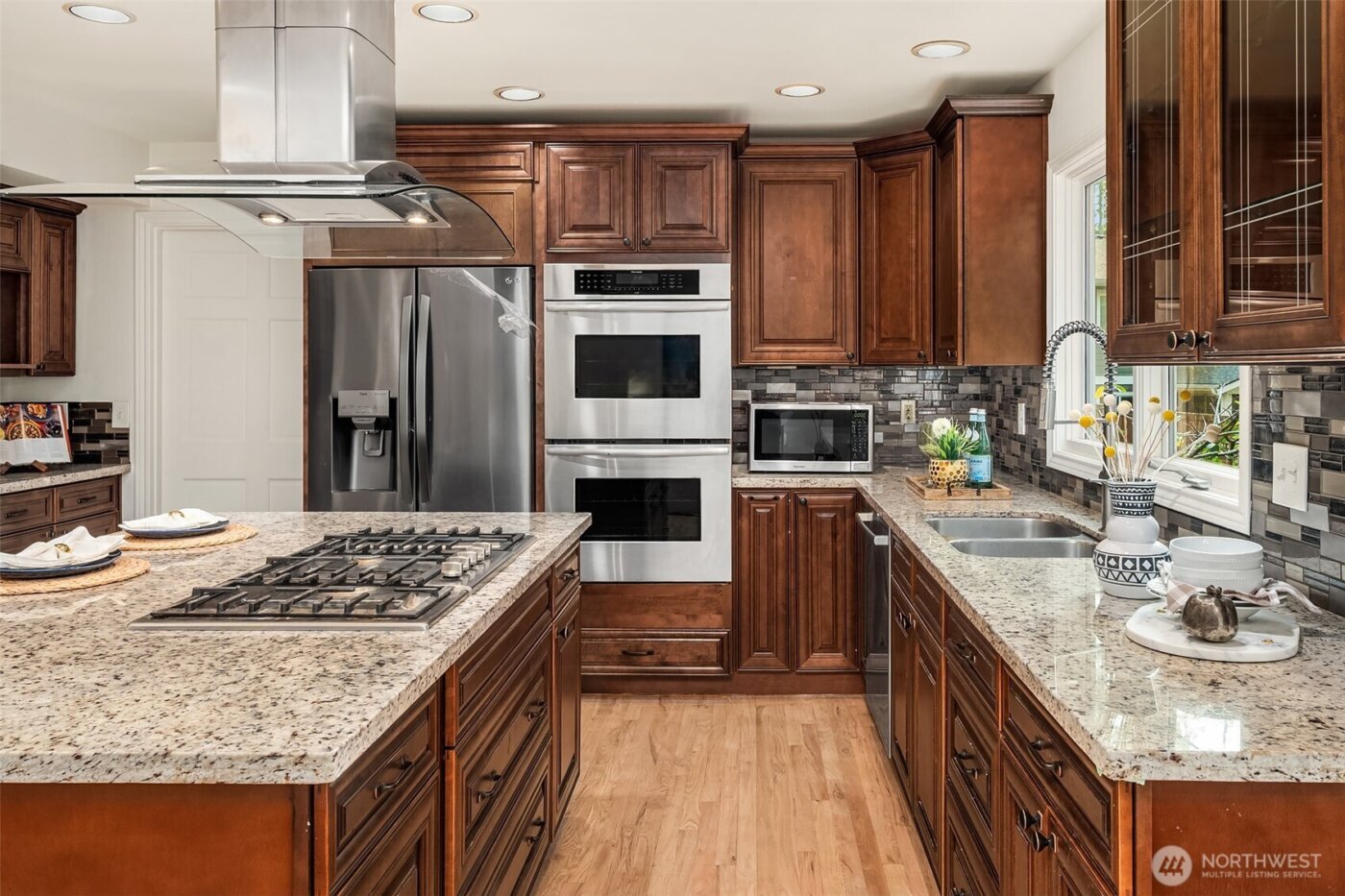 16707 NE 124th Street , Redmond, WA 98052