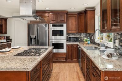 16707 NE 124th Street , Redmond, WA 98052 - Photo 10