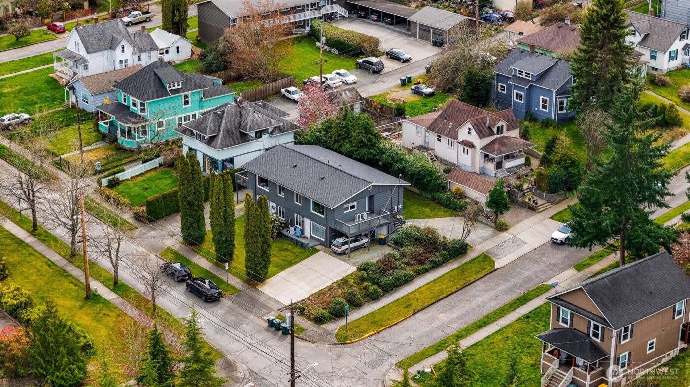 800 E Maple Street , Bellingham, WA 98225-5225