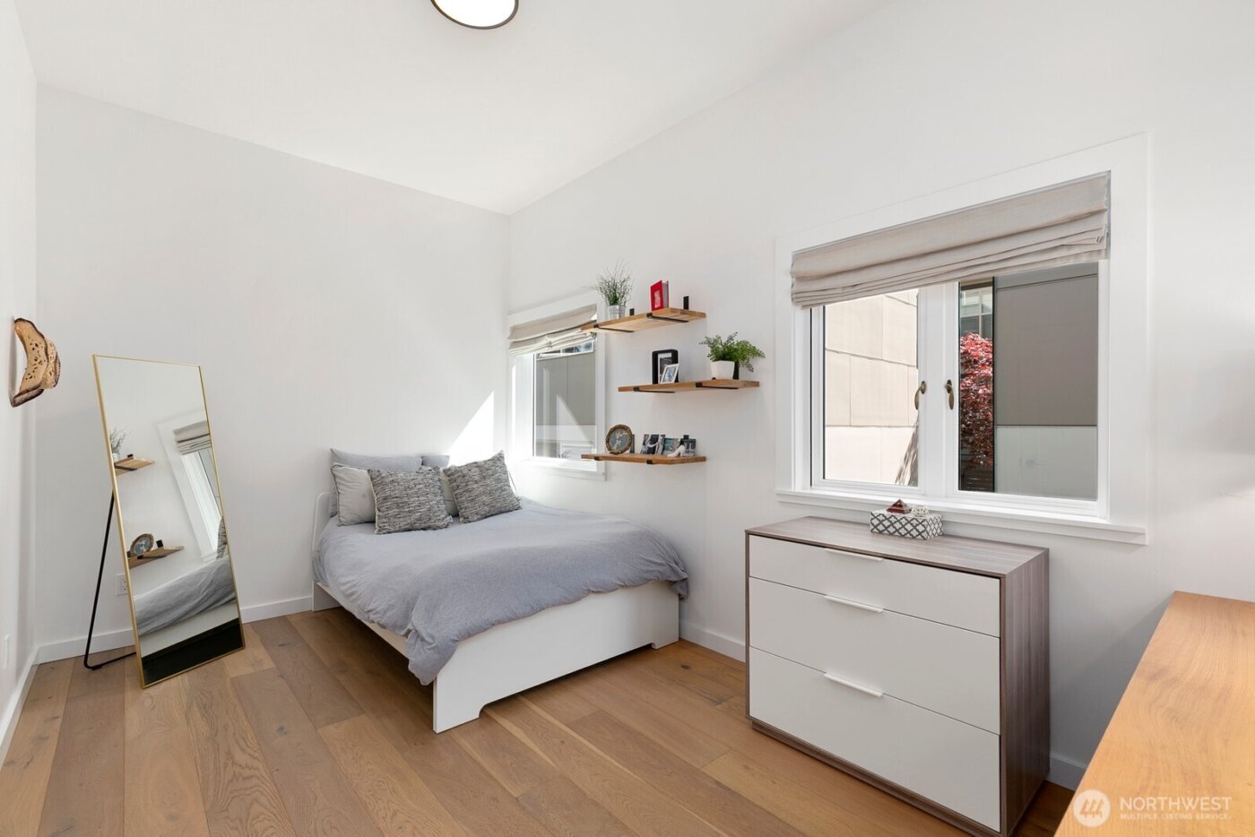 5932 California Avenue SW, Seattle, WA 98136