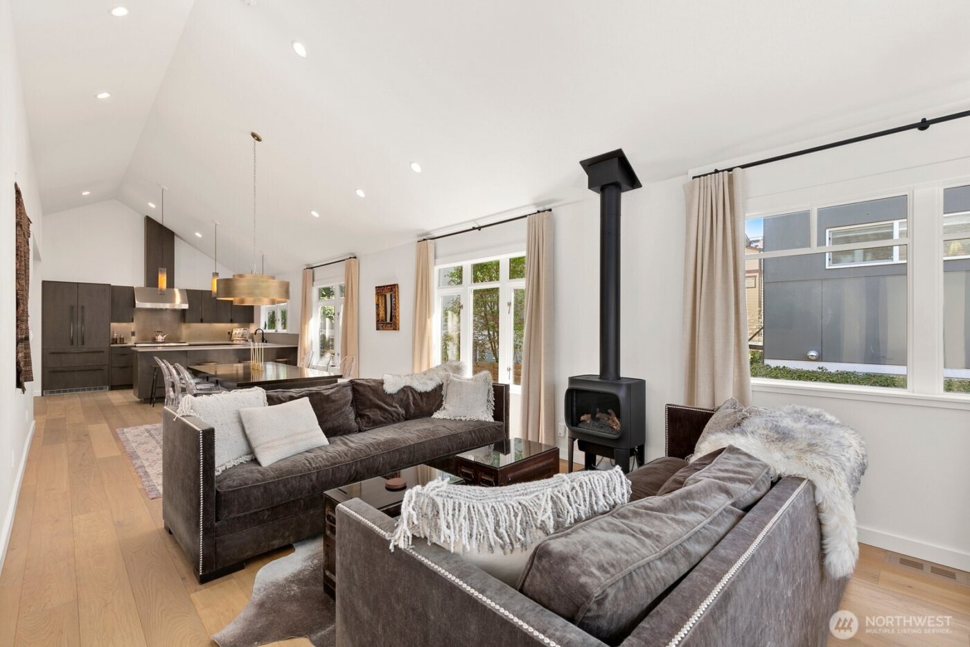 5932 California Avenue SW, Seattle, WA 98136