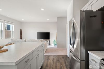 949 Tetherow Street , Bremerton, WA 98310 - Photo 12