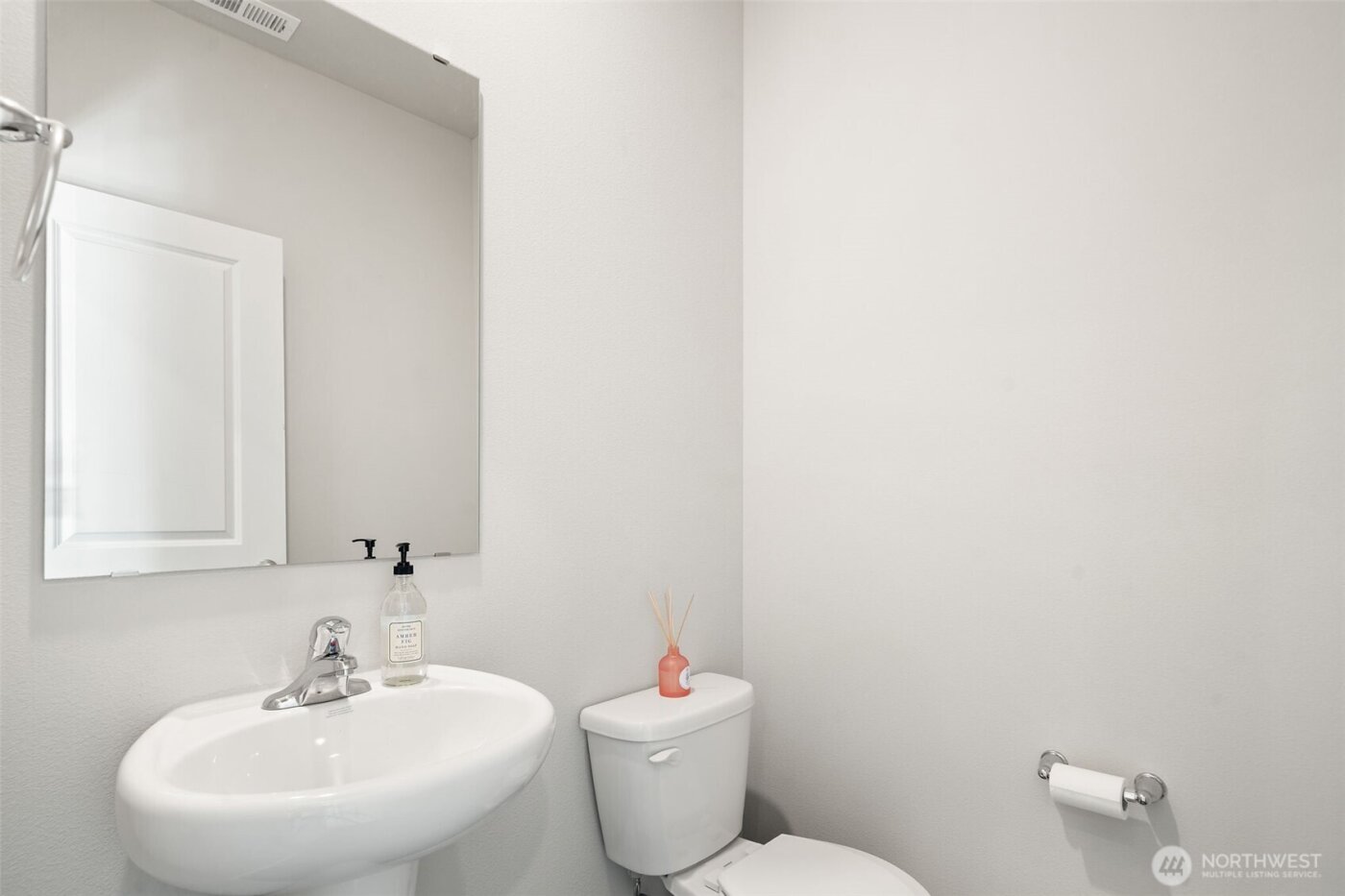 949 Tetherow Street , Bremerton, WA 98310