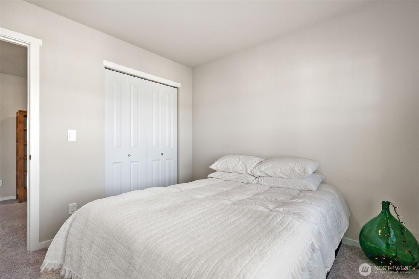 949 Tetherow Street , Bremerton, WA 98310