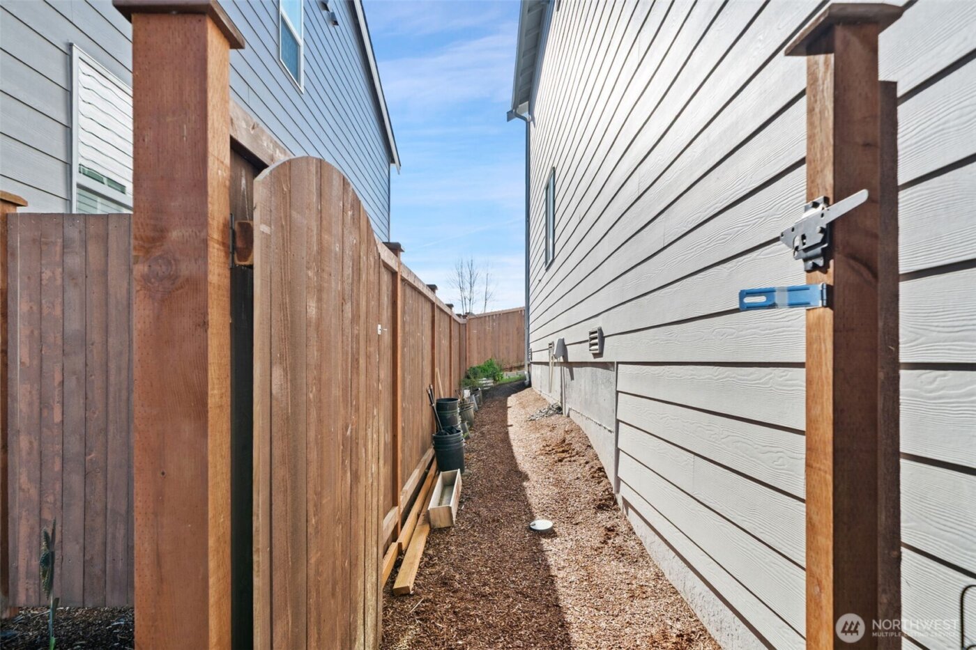 949 Tetherow Street , Bremerton, WA 98310