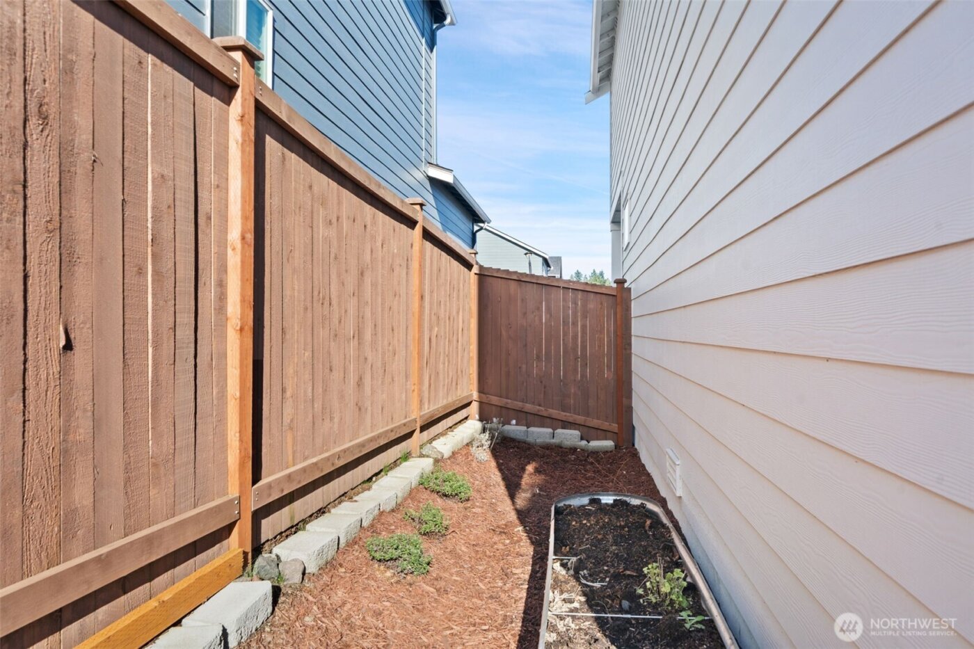 949 Tetherow Street , Bremerton, WA 98310