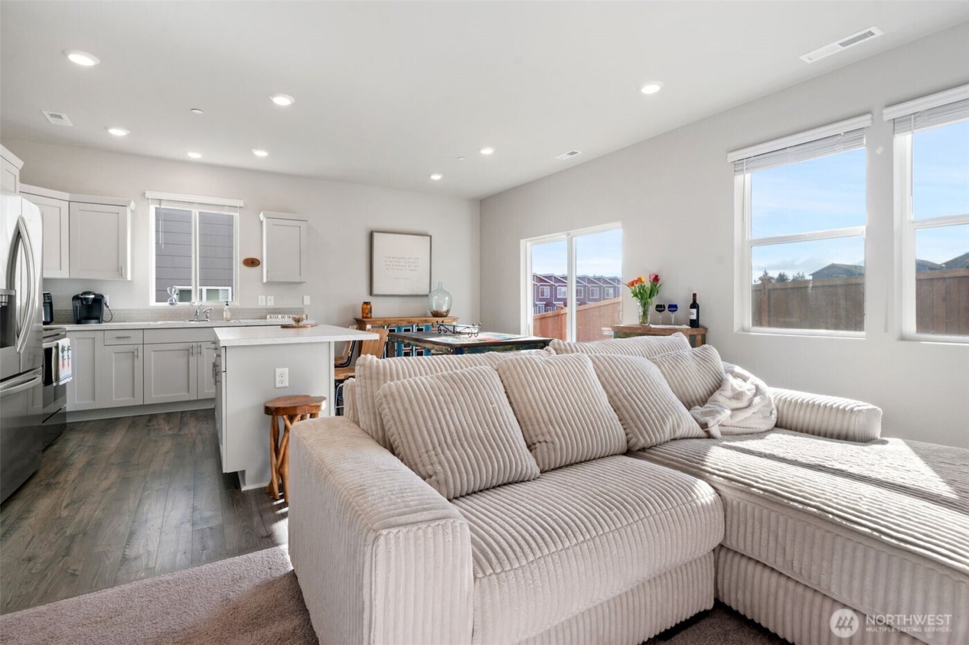 949 Tetherow Street , Bremerton, WA 98310