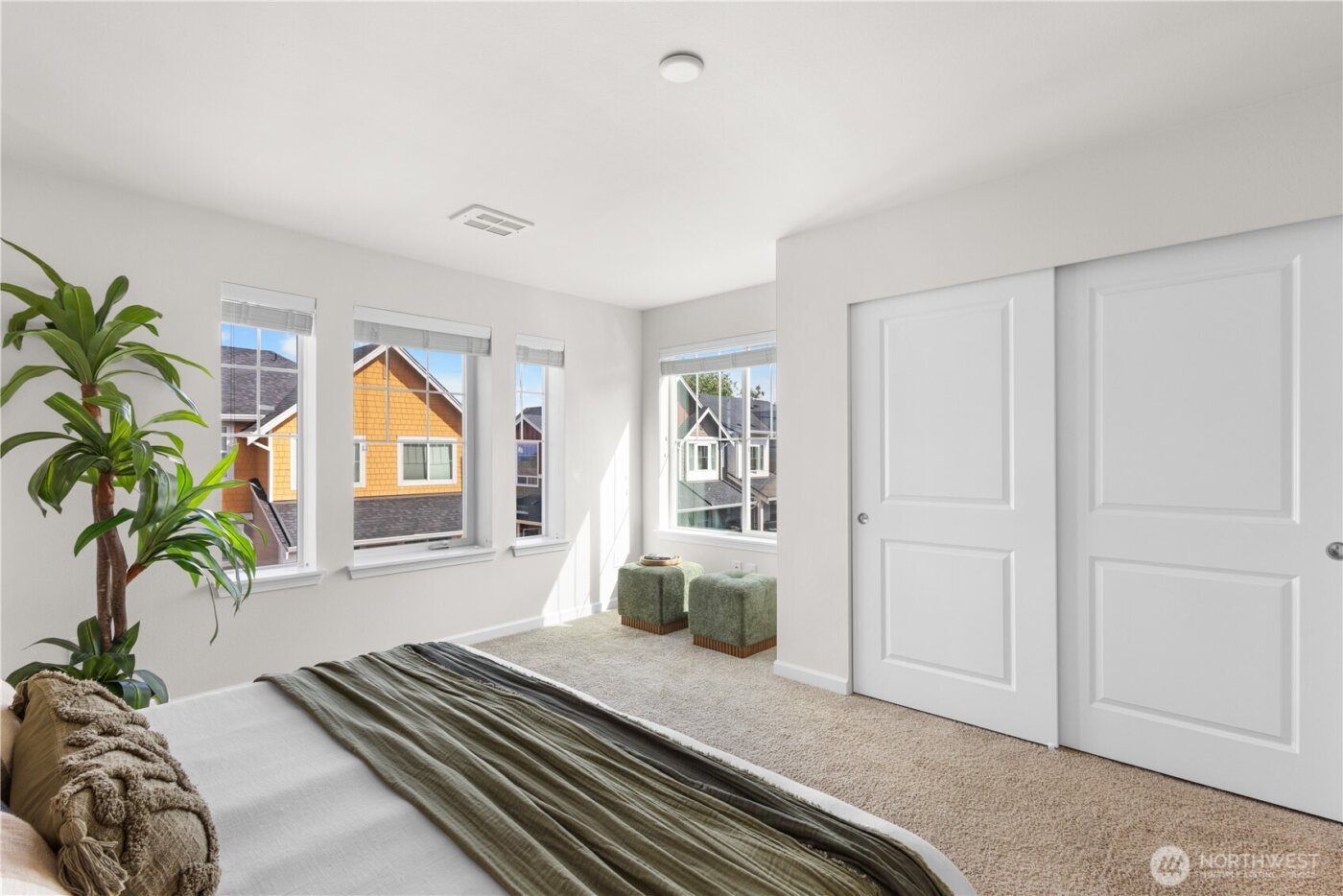 3280 SW Graham Street #601, Seattle, WA 98126