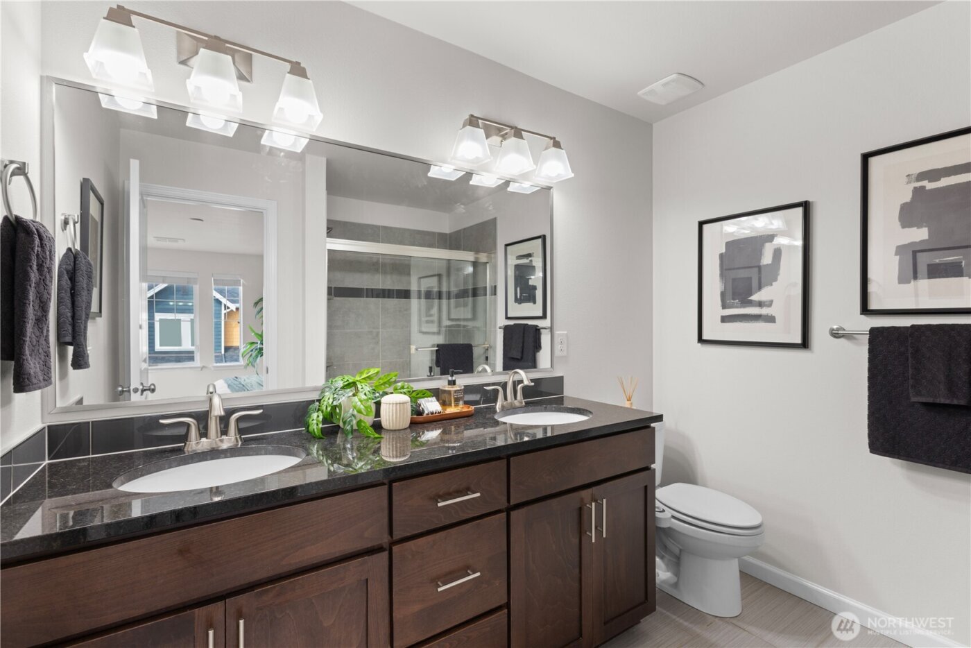 3280 SW Graham Street #601, Seattle, WA 98126