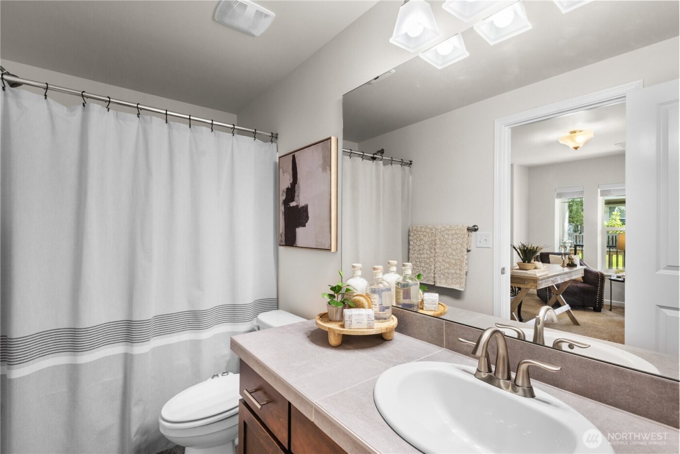 3280 SW Graham Street #601, Seattle, WA 98126