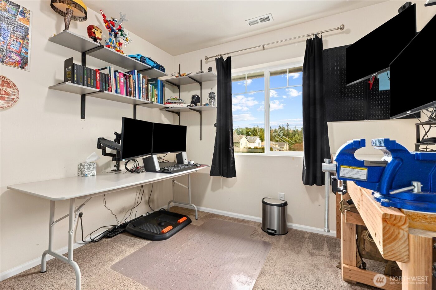 26127 242nd Avenue SE, Maple Valley, WA 98038-7121