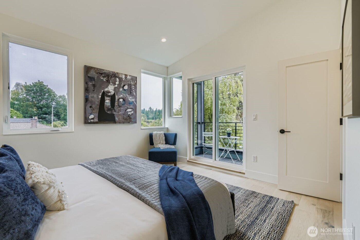 8810 41st Avenue SW, Seattle, WA 98136