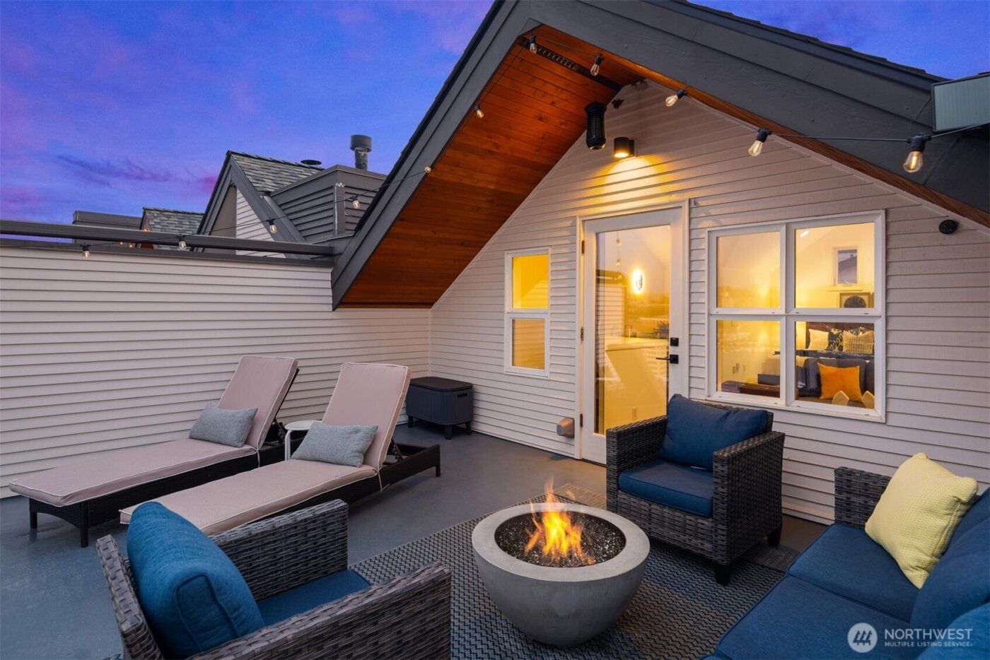 1416 6th Avenue N, Seattle, WA 98109