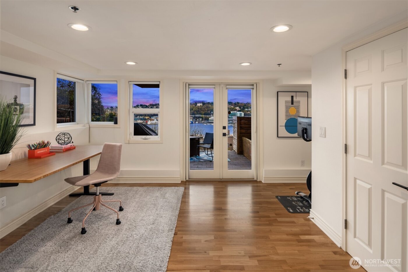 1416 6th Avenue N, Seattle, WA 98109