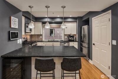 1416 6th Avenue N, Seattle, WA 98109 - Photo 10