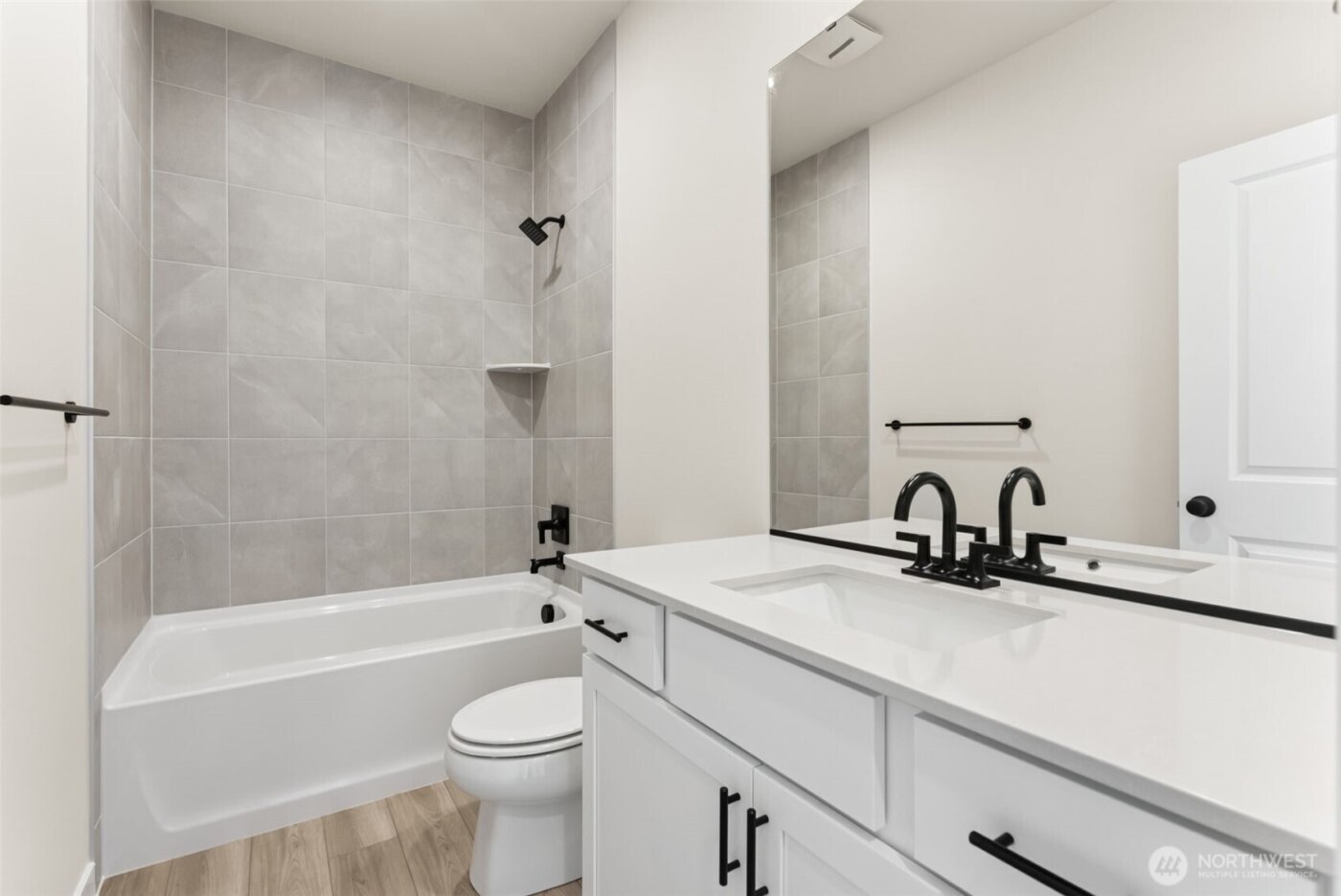 2025 NE Norseman Way , Poulsbo, WA 98370