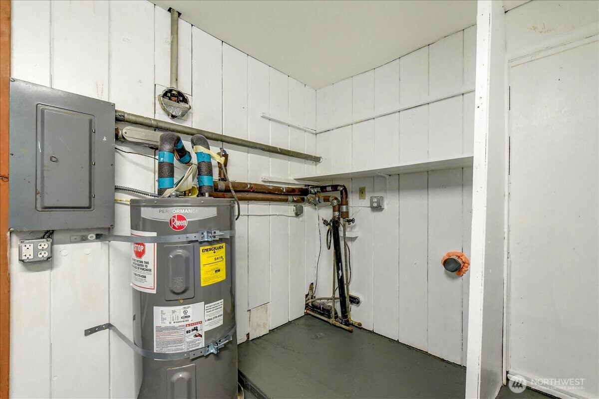 9320 31st Place SW, Seattle, WA 98126