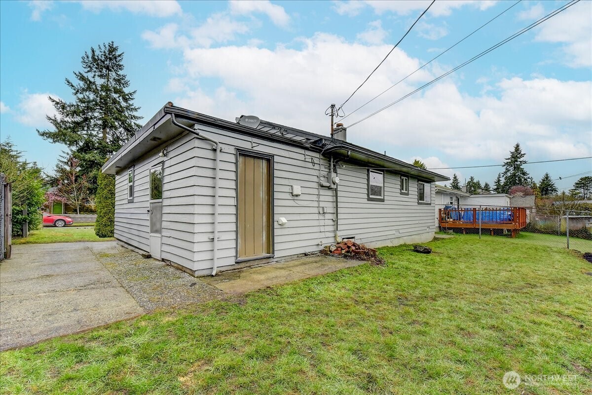 9320 31st Place SW, Seattle, WA 98126