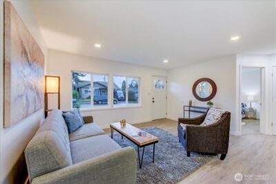 9320 31st Place SW, Seattle, WA 98126 - Photo 5