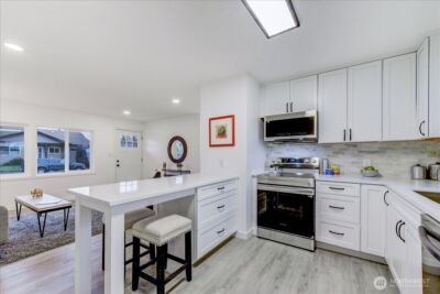 9320 31st Place SW, Seattle, WA 98126 - Photo 7