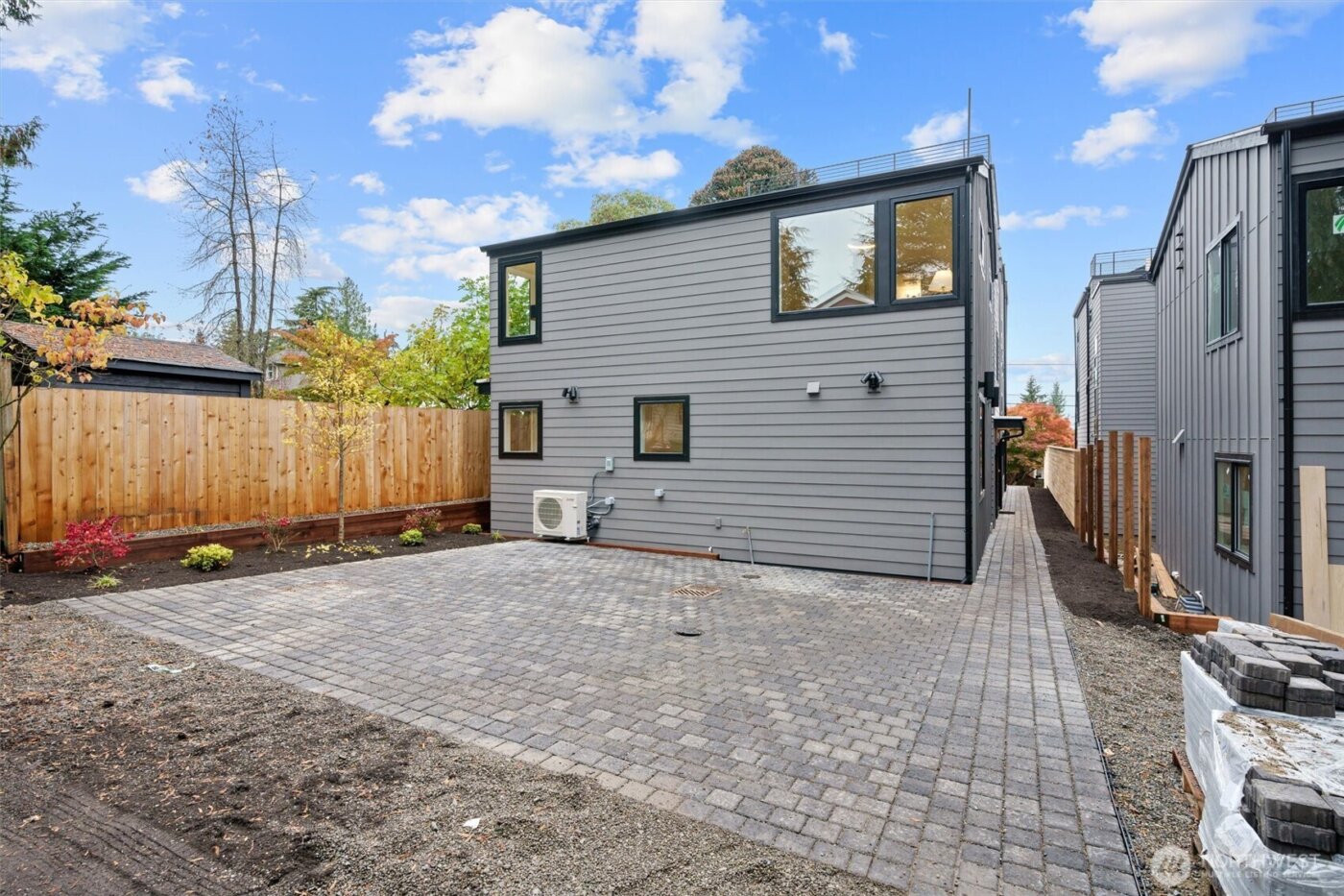 1257 NE 100th Street , Seattle, WA 98125