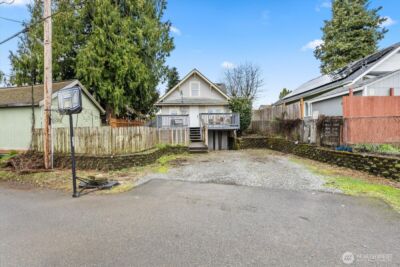 2513 Cleveland Avenue , Everett, WA 98201 - Photo 33