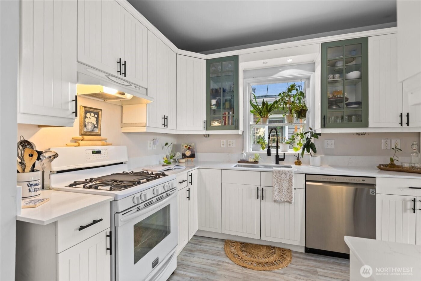 2513 Cleveland Avenue , Everett, WA 98201