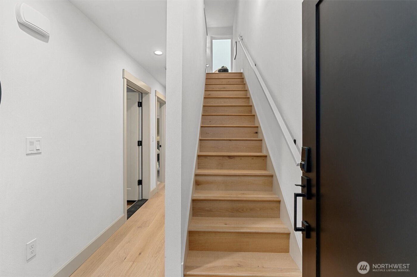 1255 NE 100th Street , Seattle, WA 98125