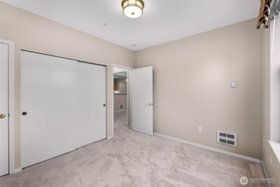 22519 SE 38th Terrace #1423, Issaquah, WA 98029 - Photo 14