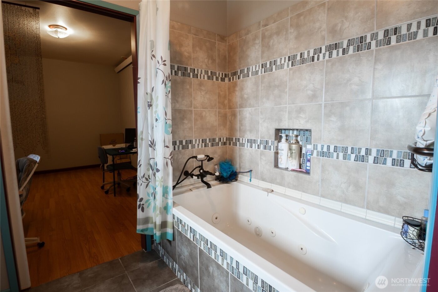 241 9th Street , Blaine, WA 98230