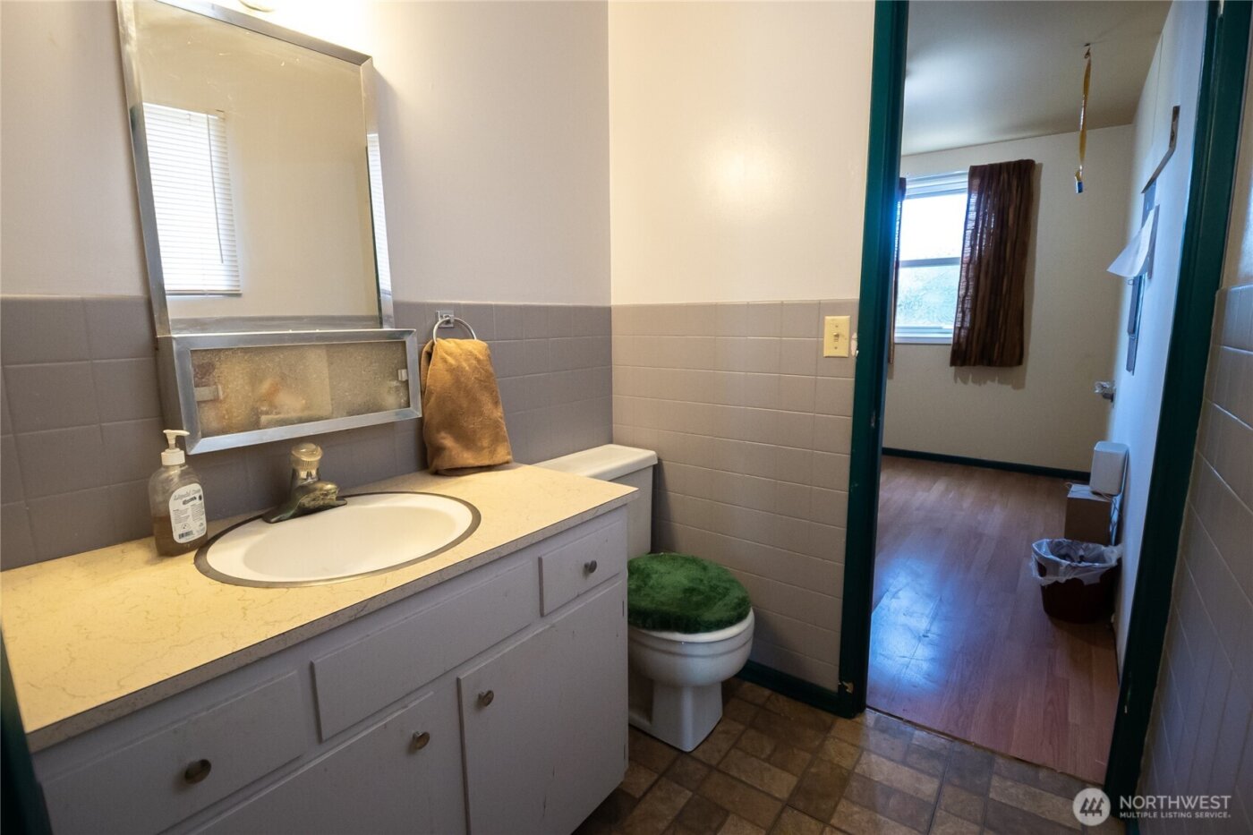 241 9th Street , Blaine, WA 98230