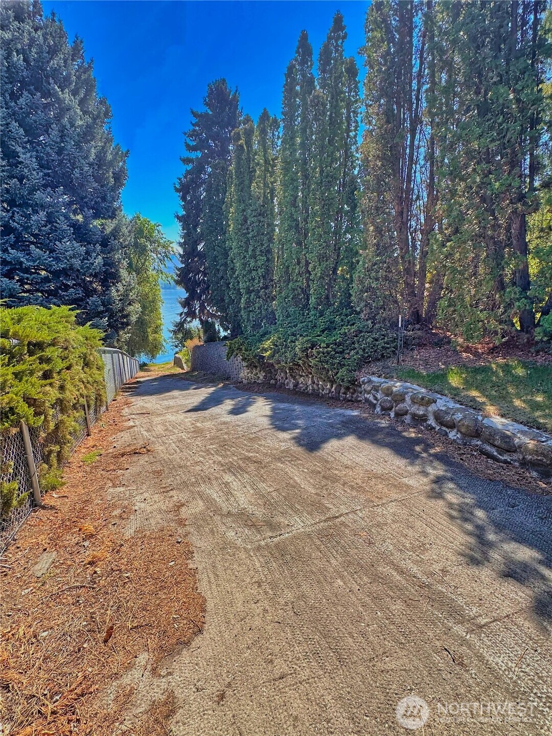 76 B Westlake Road , Oroville, WA 98844