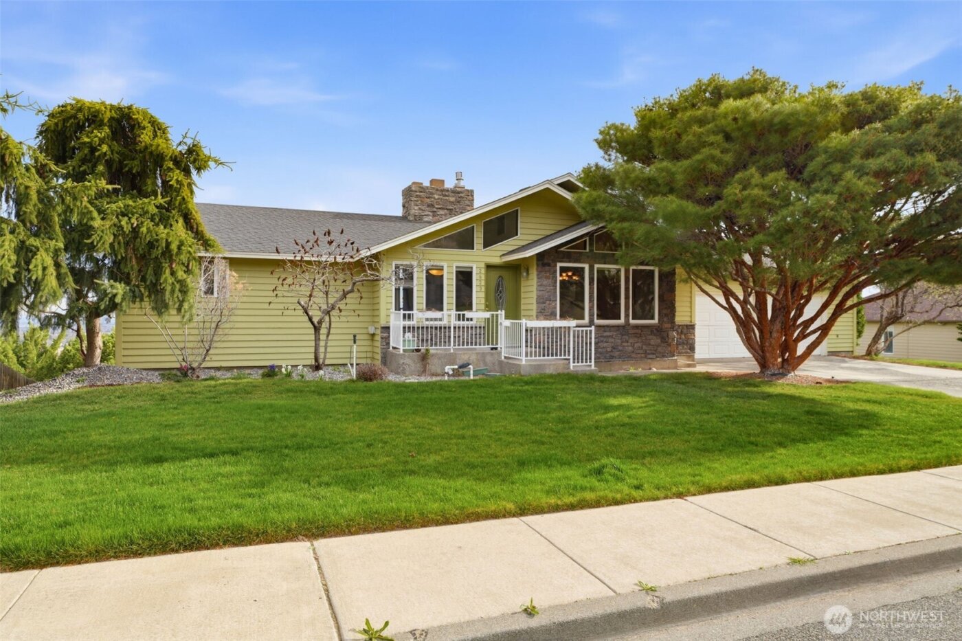 2623 S Kellog Street , Kennewick, WA 99338-1930