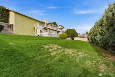 2623 S Kellog Street , Kennewick, WA 99338-1930 - Photo 17