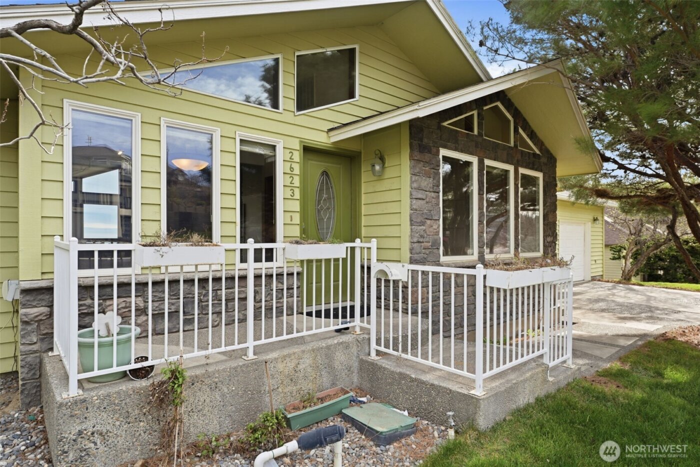 2623 S Kellog Street , Kennewick, WA 99338-1930