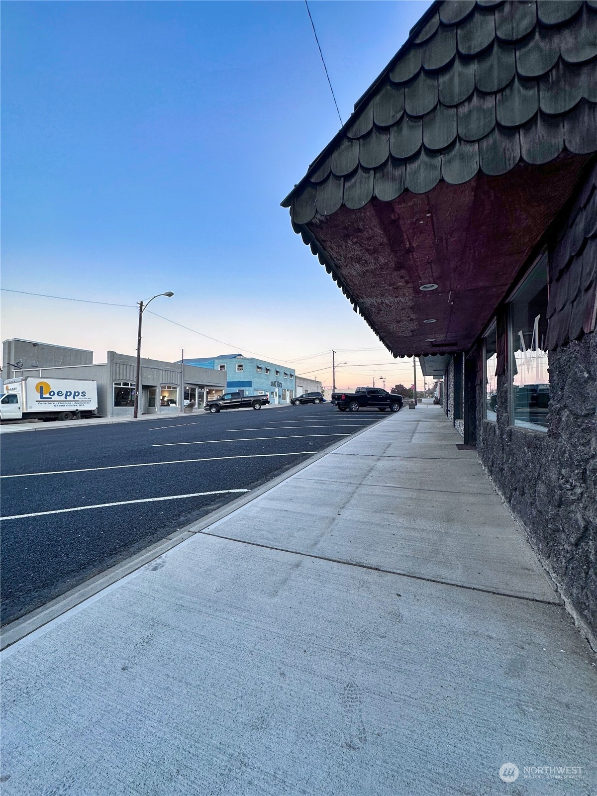 217 Main Street , Grand Coulee, WA 99133