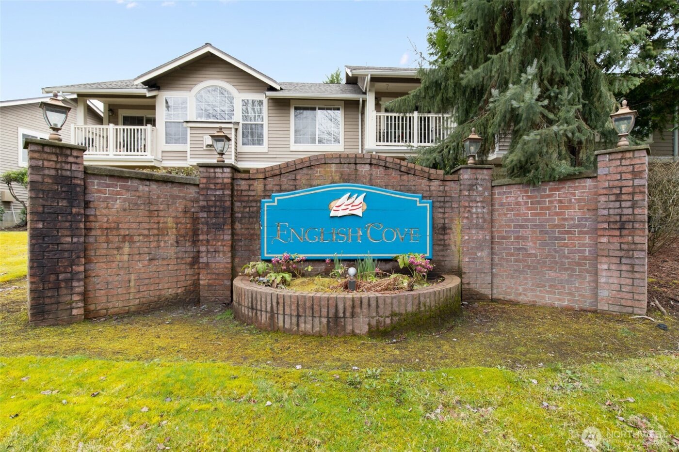 18656 NE 56th Court , Redmond, WA 98052