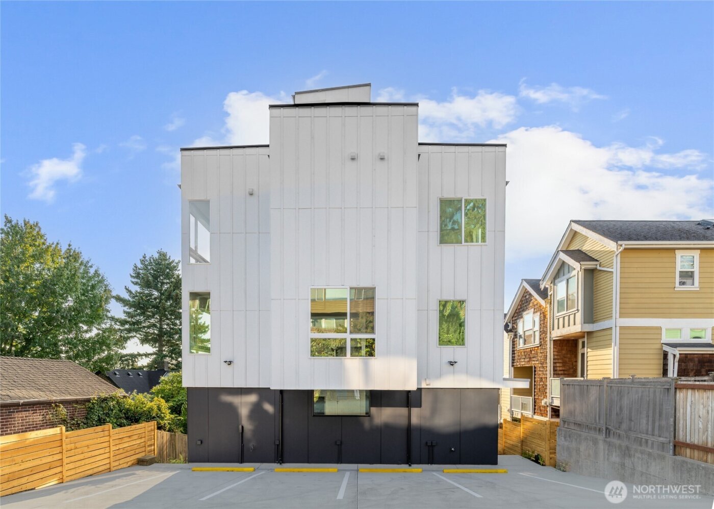 2538 14th Avenue W #A, Seattle, WA 98119