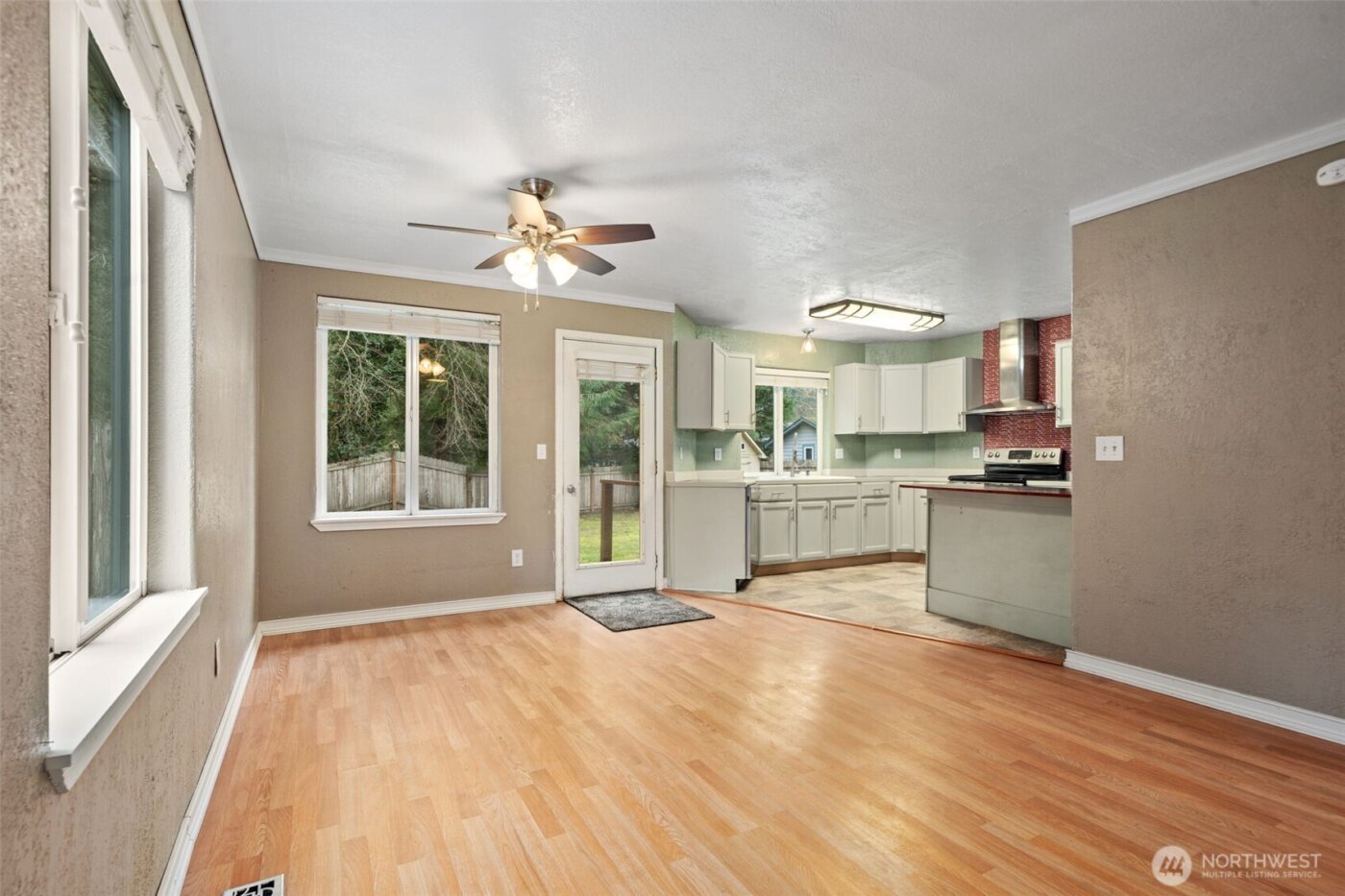 75 Mountain View Drive , Quilcene, WA 98376