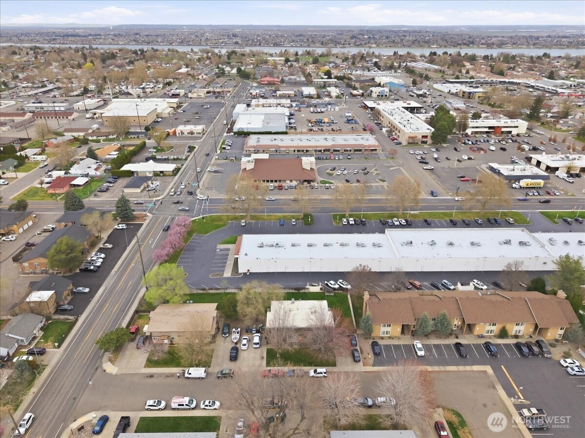 3506 W 1st Ave , Kennewick, WA 99336