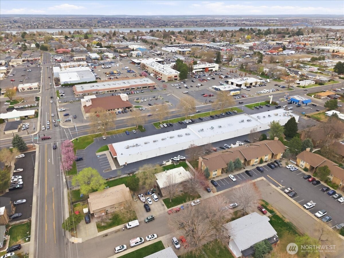 3506 W 1st Ave , Kennewick, WA 99336