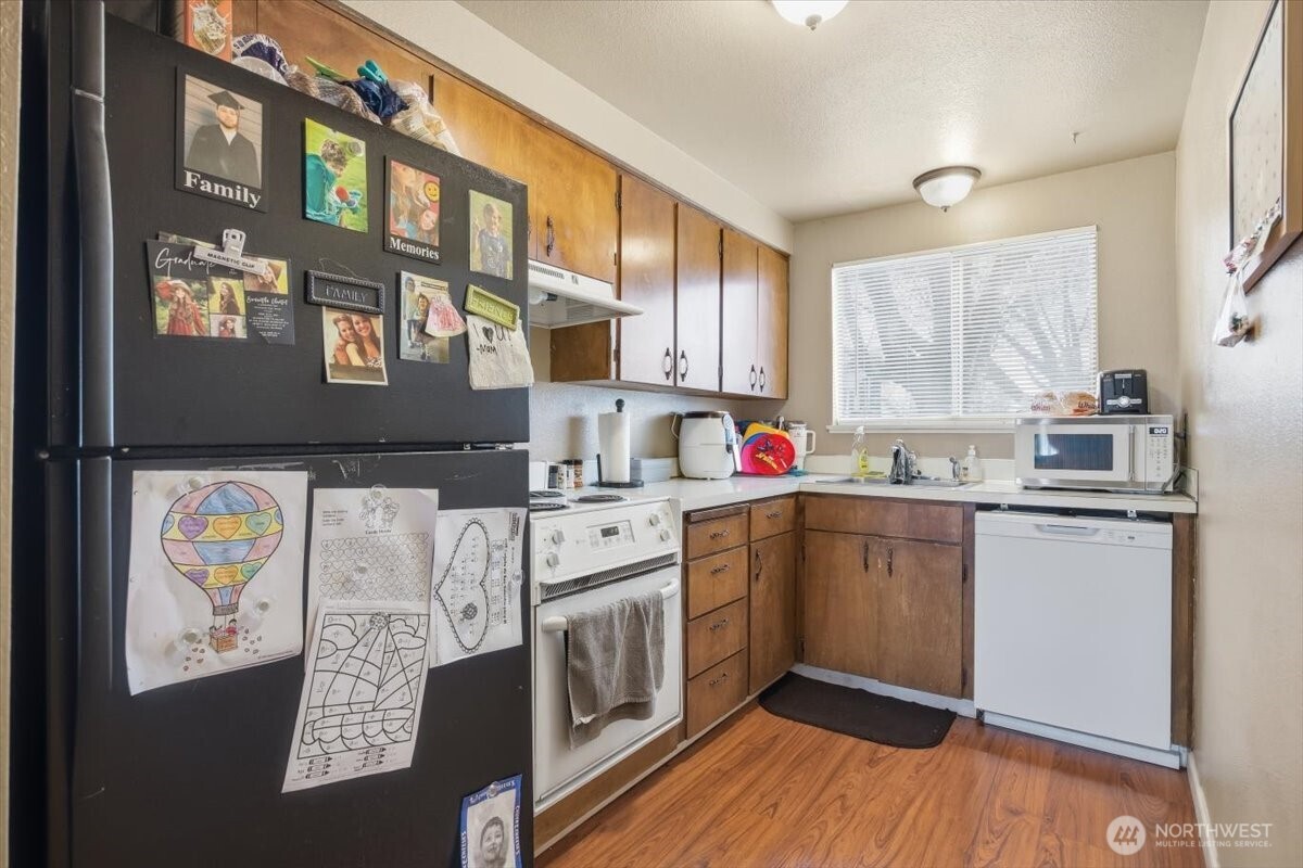 3506 W 1st Ave , Kennewick, WA 99336