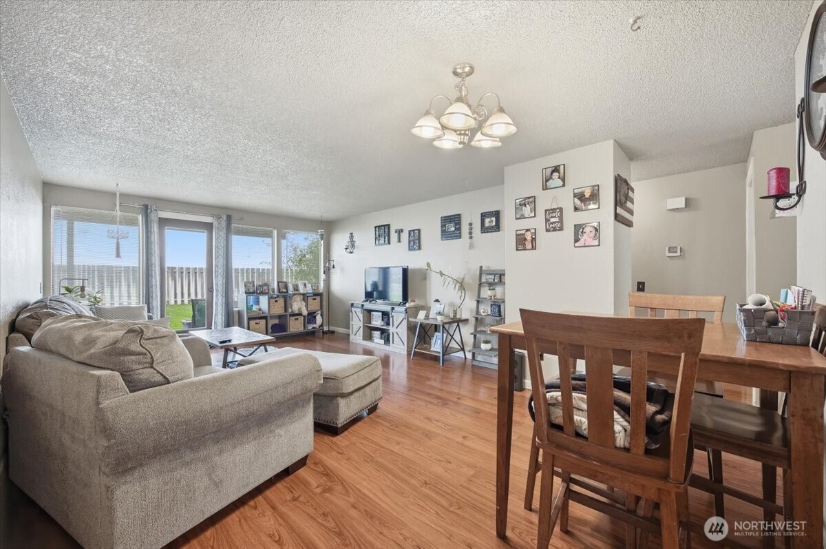 3506 W 1st Ave , Kennewick, WA 99336