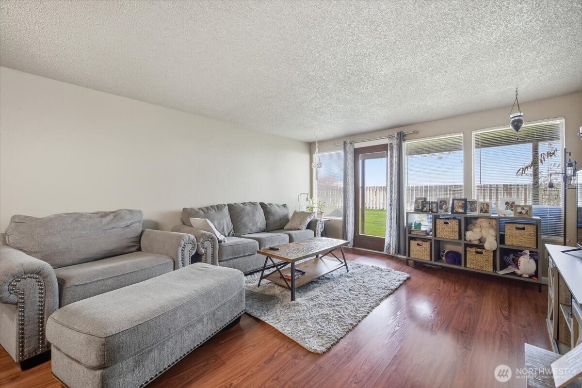 3506 W 1st Ave , Kennewick, WA 99336