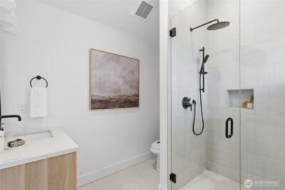 6513 19th Avenue NW, Seattle, WA 98117 - Photo 18