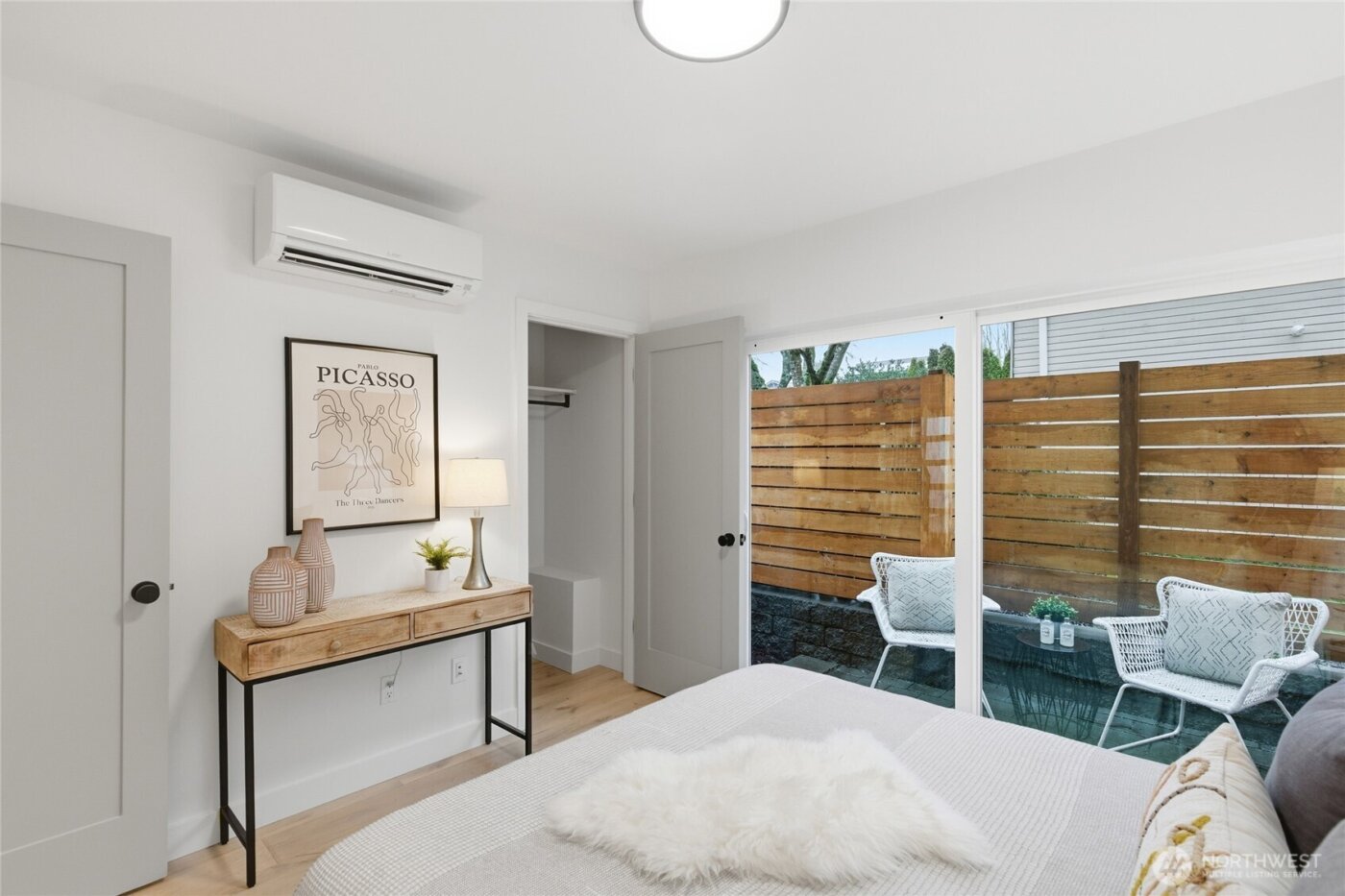 6513 19th Avenue NW, Seattle, WA 98117