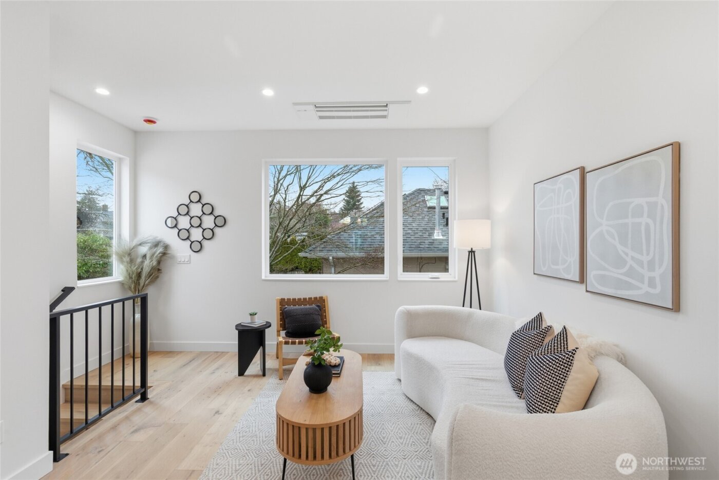 6513 19th Avenue NW, Seattle, WA 98117