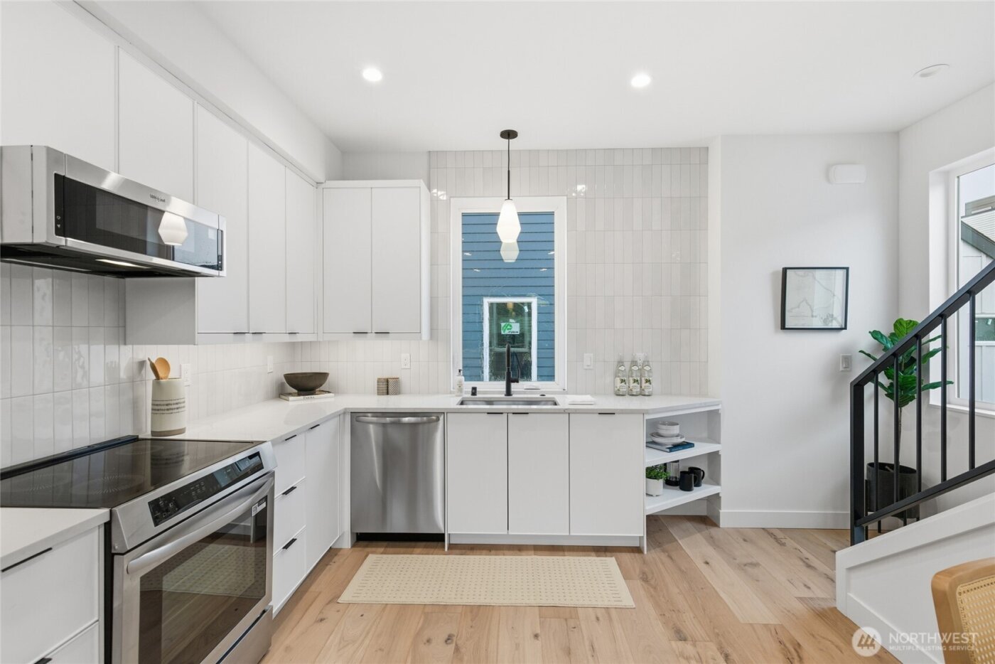 6513 19th Avenue NW, Seattle, WA 98117