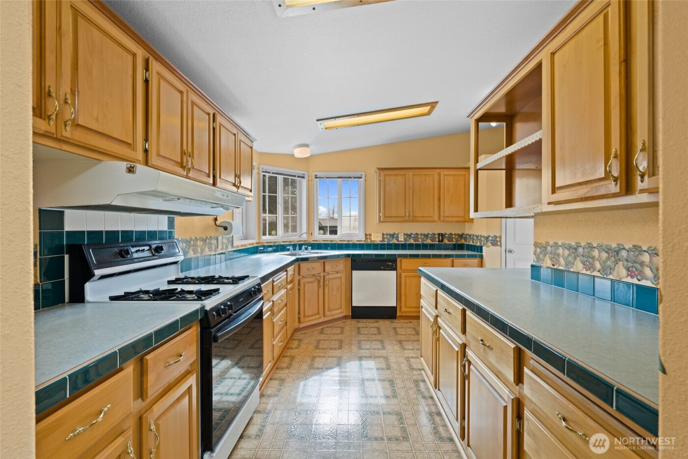 2716 S 371st Street , Federal Way, WA 98003